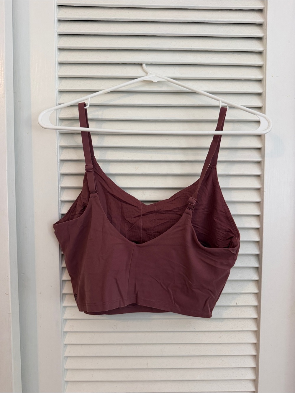 Athleta Elation V Neck Crop A- C - Picture 2 of 2